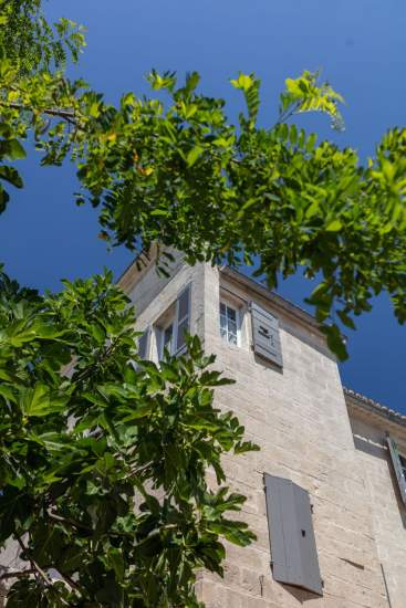 Maison Salix · Hôtel de Charme Provence · Vallabrègues, facade exterieure